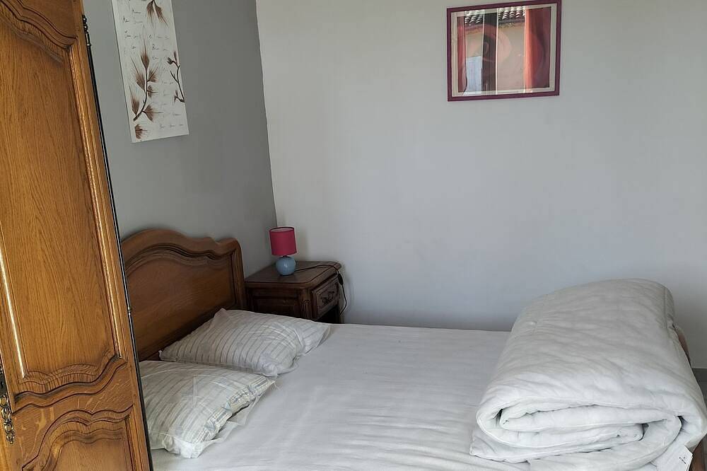 Ganze Wohnung, 95m2 Wohnung Seeblick in Les Salles-sur-Verdon, Brignoles Region