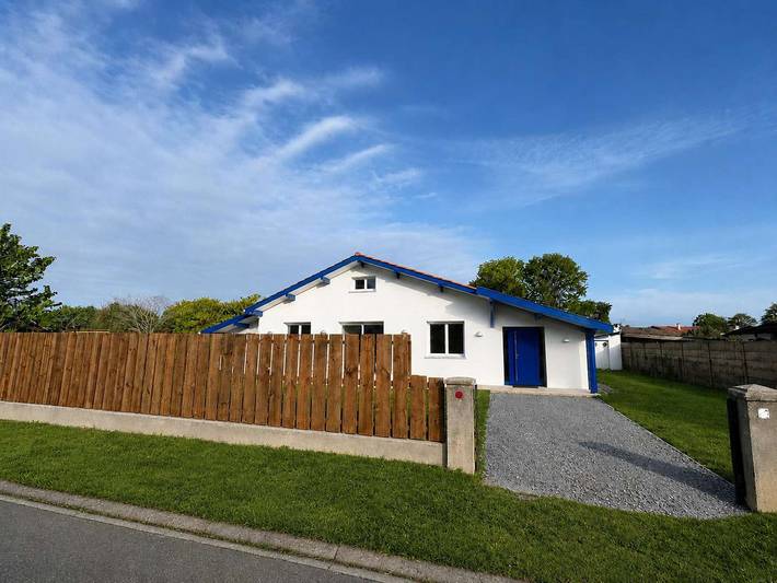 Villa für 10 Personen, mit Terrasse und Garten - 1