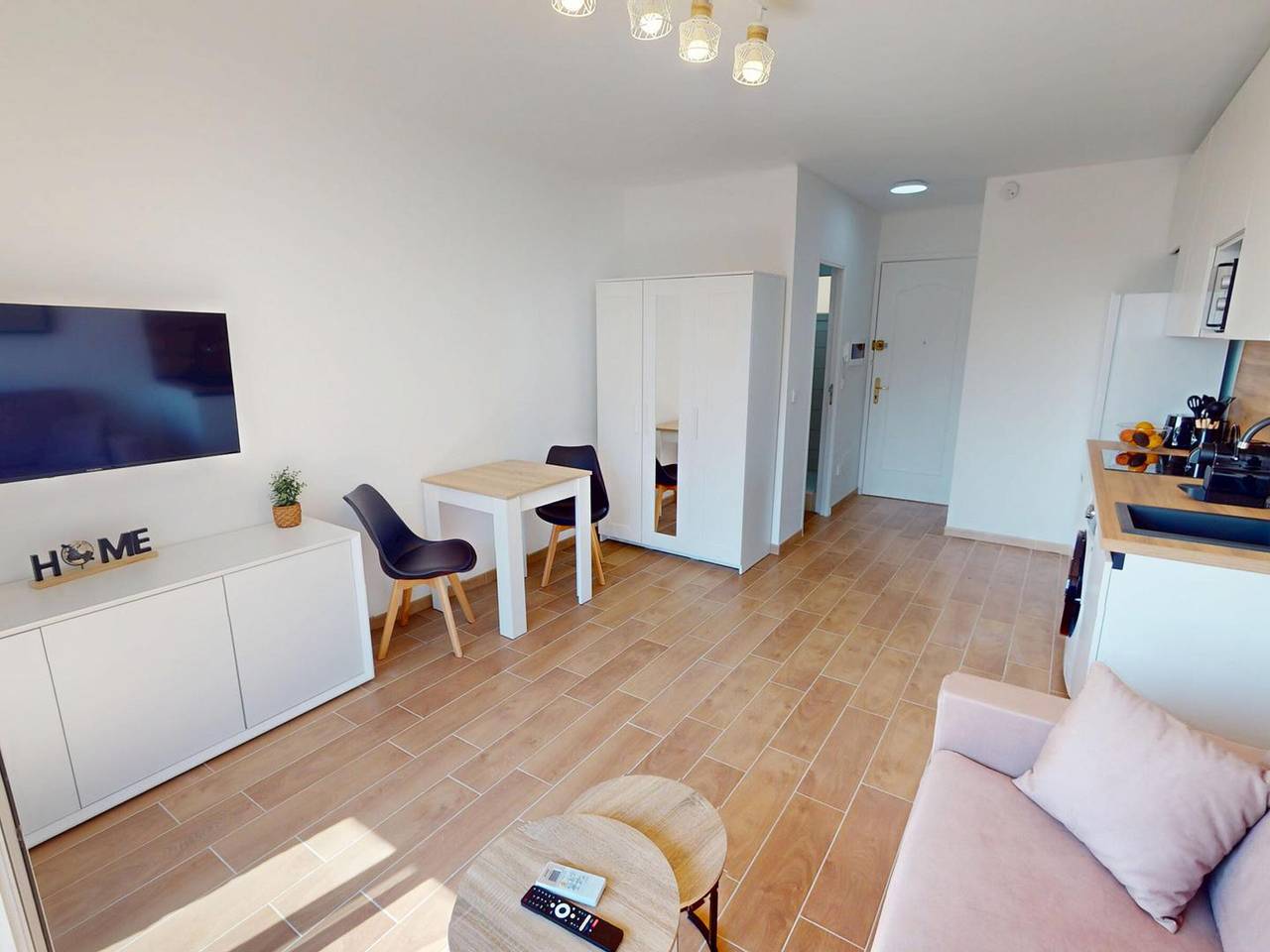 Monolocale intero, Monolocale per 3 persone con terrazza in Mentone, Nizza e dintorni
