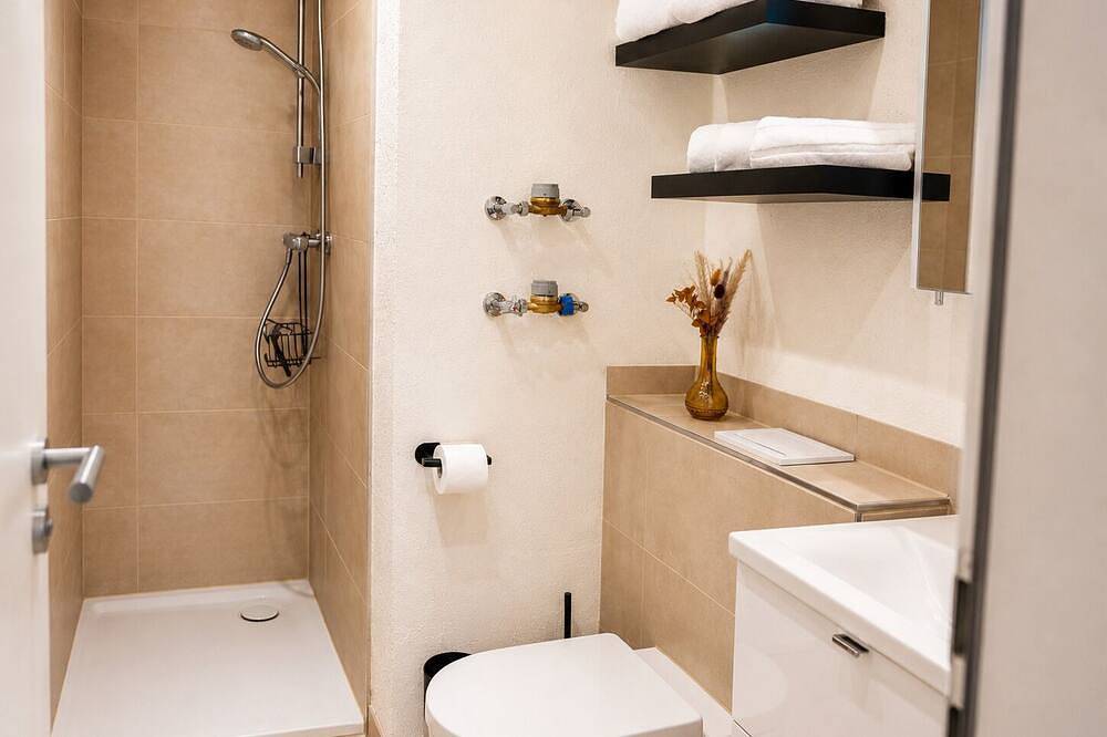 Ganze Wohnung, Apartment Auszeit / Inkl. Aktivcard / Innenpool mit Top Aussicht / Renoviert in Freyung, Ostbayern