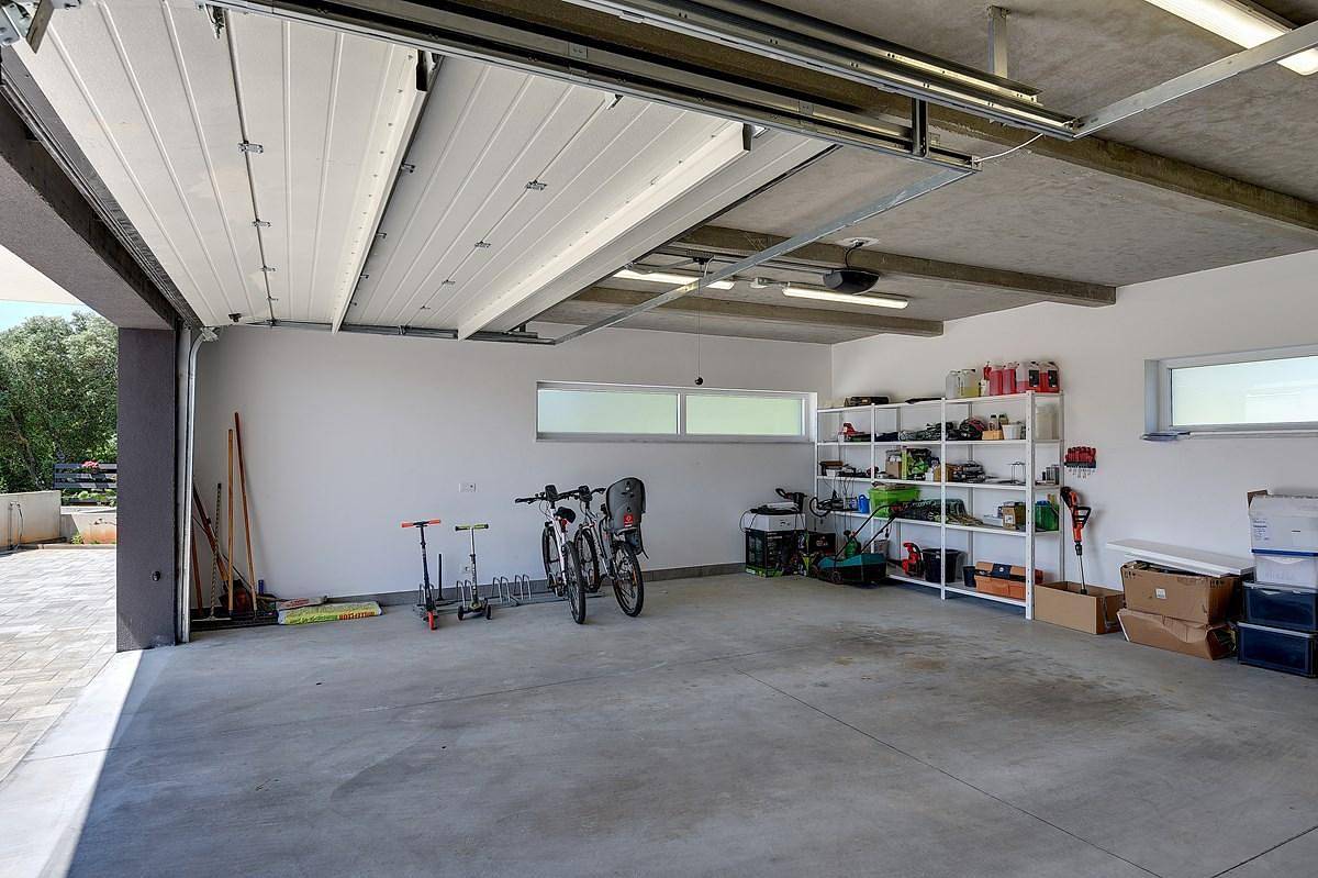 Ganze Ferienwohnung, Ferienwohnung für 6 Personen ca. 80 qm in Pjescana Uvala, Istrien (Istrische Riviera) in Pjescana Uvala, Südküste Istrien