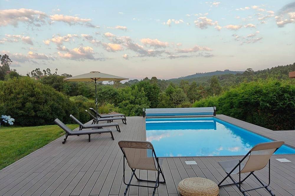 Casa Eloy: Spacious rural house with heated pool, 8 min from Merón Beach in Argüeru, Villaviciosa