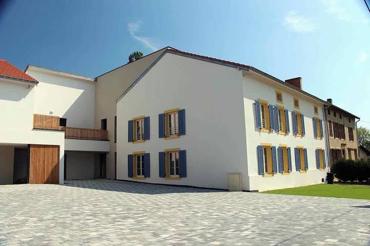 Location de vacances pour 18 personnes, animaux acceptés à Les Étangs