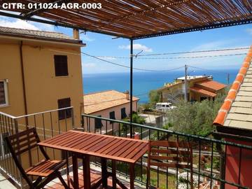 Chambre d’amis pour 4 personnes, avec vue et terrasse à Manarola