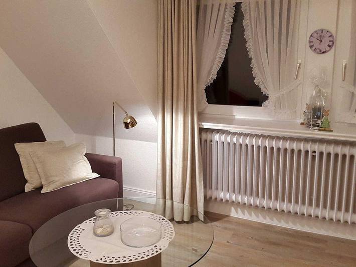 Ganze Ferienwohnung, Anne 1,  traumhafte Lage mit Garten und Strandkorb in Tinnum, Sylt (Gemeinde)