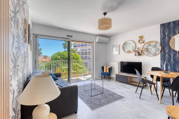 Gîte pour 4 personnes, avec balcon et vue dans Plage Beau Rivage Saint Raphael - 4