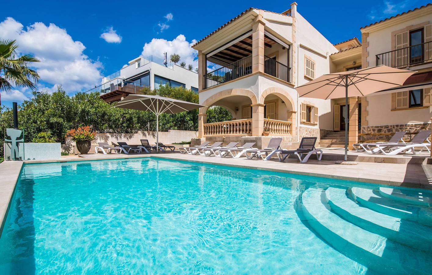 Oase am Meer mit Terrasse, Pool und Klimaanlage - 600 m zum Strand in Cala Ratjada, Capdepera