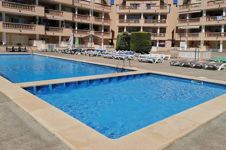 Ferienwohnung für 6 Personen, mit Garten und Balkon sowie Pool in Cala Bona