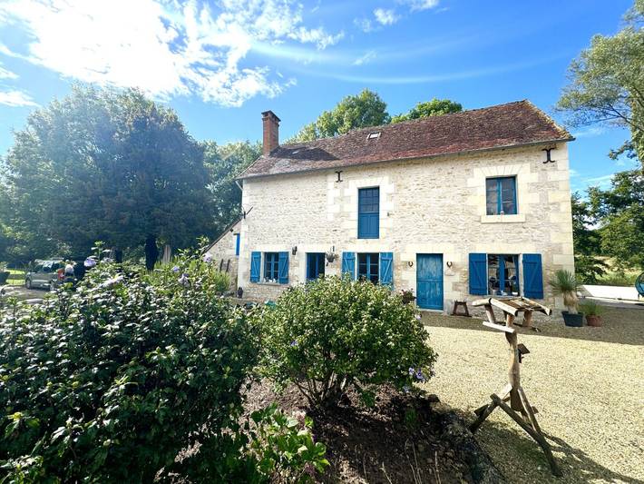 Chambre d’hôte pour 2 personnes, avec jardin, animaux acceptés à Orbigny