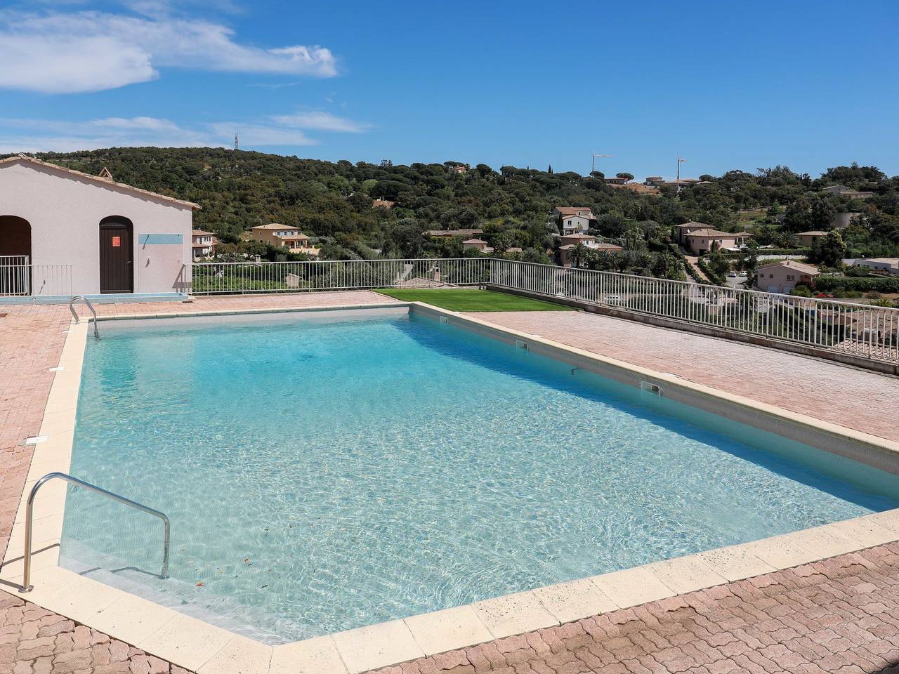 Apartamento entero, Les Bastides de Guerrevieille in Sainte-Maxime, Region de Draguignan