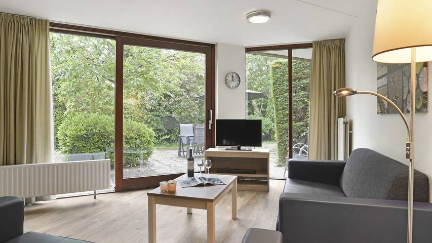Ferienhaus für 4 Personen, mit Balkon/Terrasse und Balkon sowie Garten in Brouwershaven - 2