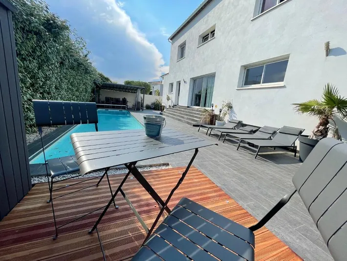 Chalet para 8 personas, con piscina además de jardín y vistas, Se admiten mascotas - 1