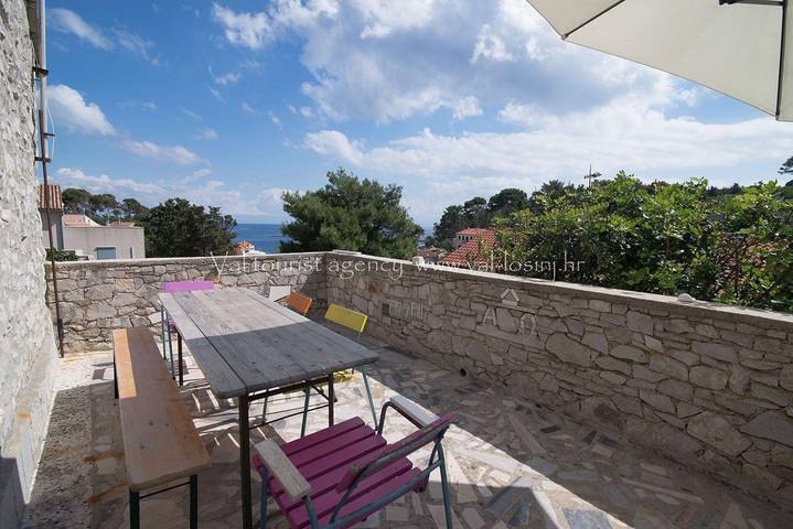 Ferienwohnung für 4 Personen, mit Balkon in Veli Losinj - 2