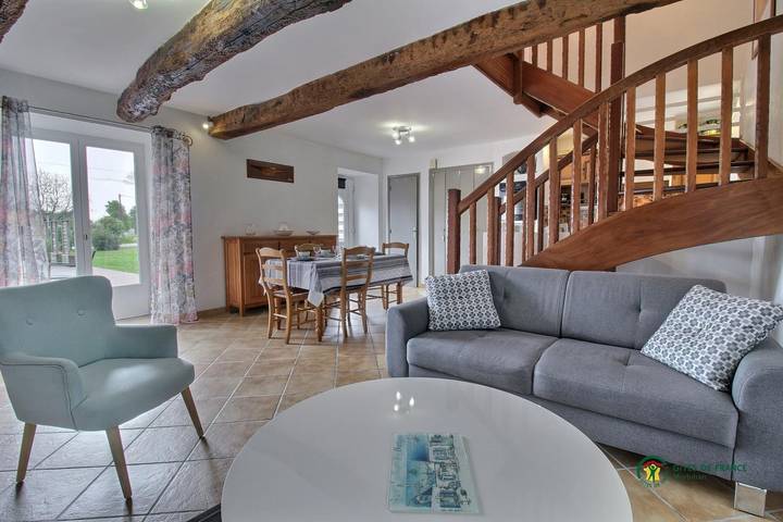 Gîte pour 4 personnes, avec Terrasse et Jardin à Landaul