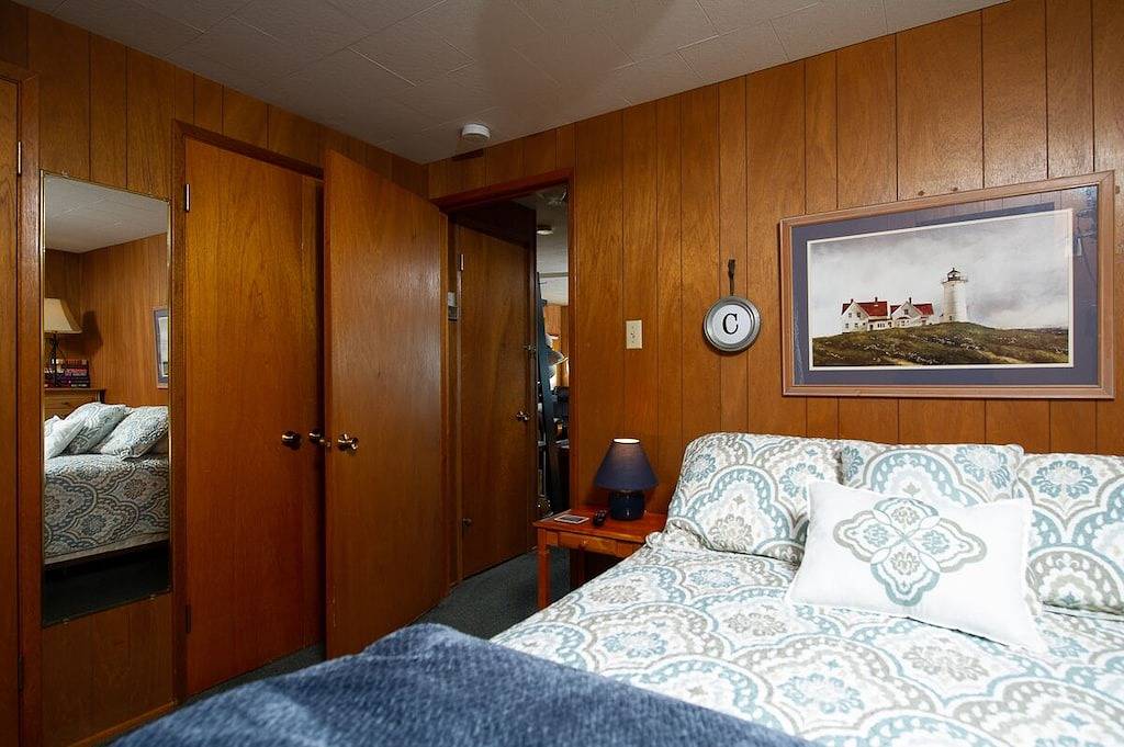 Beobachten Sie die Wale von diesem Cottage am Meer südlich von Depoe Bay's Harbour! in Depoe Bay, Lincoln County (OR)