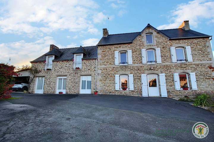 L'Epine fleurie in Bréhand, Cotes-d'Armor