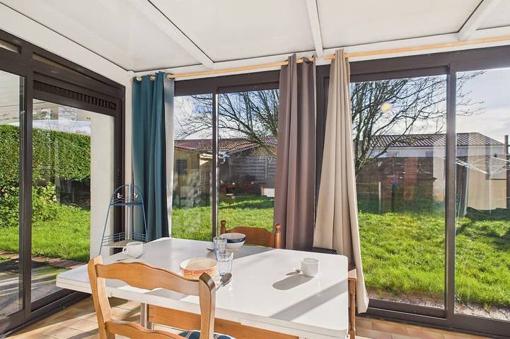Location de vacances pour 4 personnes, avec Jardin à La Chaize-Giraud