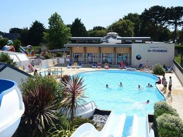 Tente pour 4 personnes, avec jacuzzi en Bretagne