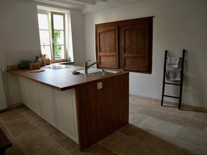 Location de vacances pour 11 personnes, avec jardin à Noyers - 2