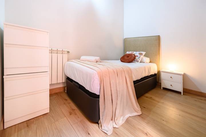 Apartamento entero, M Piso 2 dormitorios en Sol, Centro de M in Centro (Madrid), Madrid