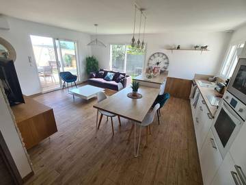 Cottage pour 5 personnes, avec jardin et piscine à Pignan