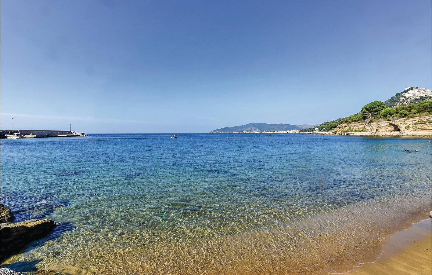 Apartamento vacacional entero, Apartamento cerca de la playa con parking y aire acondicionado in Cilento Coast