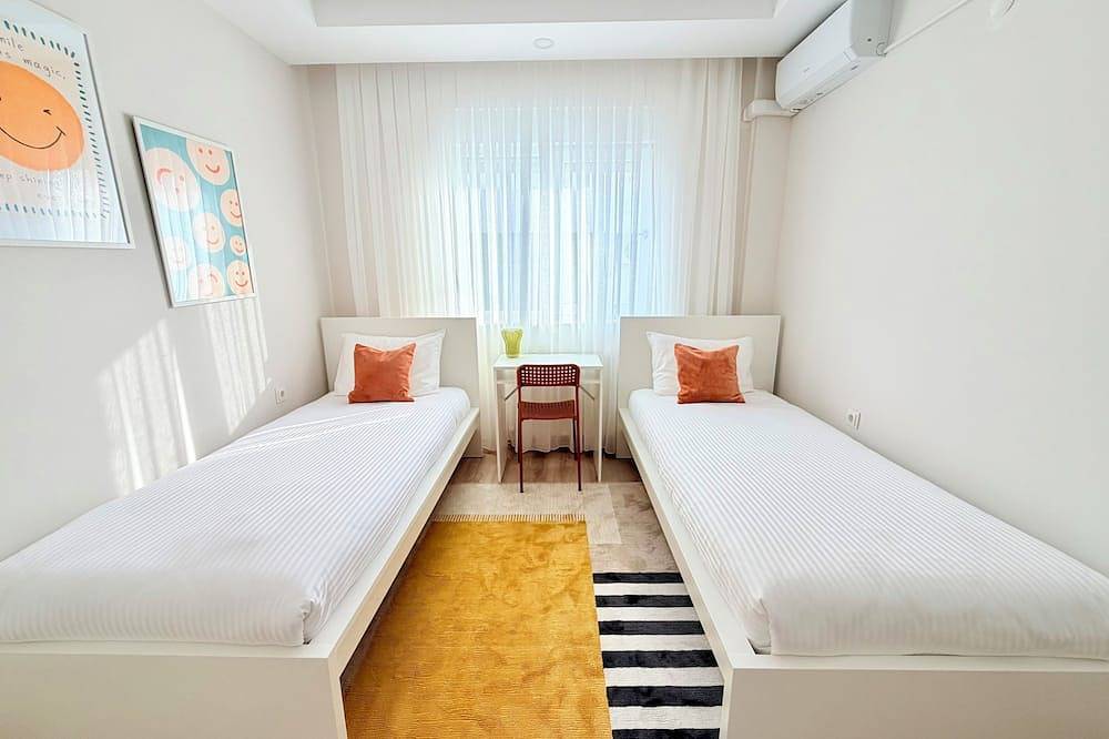 Ganze Wohnung, Modern Central Flat Near Old Town with Fast Wifi 2Br in Antalya, Provinz Antalya