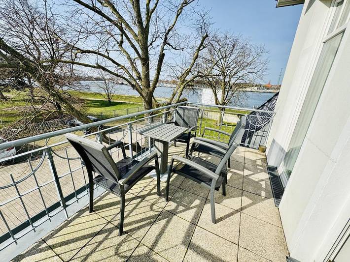 Ferienwohnung für 6 Personen, mit Meerblick und Balkon sowie Balkon/Terrasse in Rostock - 4