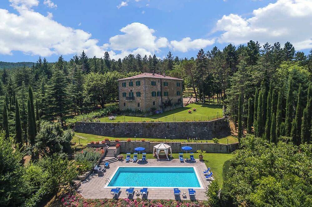 Rosa Palace - Sechs Schlafzimmer Villa, Schläft 12 in Monterchi, Valtiberina