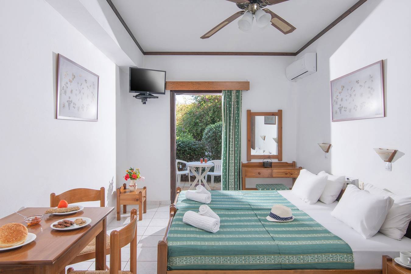 Geheel vakantieappartement, Vakantieappartement voor 2 personen met terras in Iraklio-Heraklion en omgeving