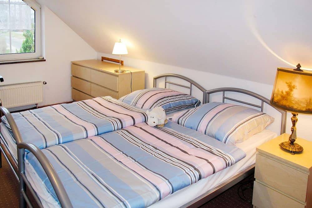 Ganze Wohnung, Angenehme Wohnung für 5 Gäste mit Tv, Balkon und Parkplatz in Godern, Pinnow