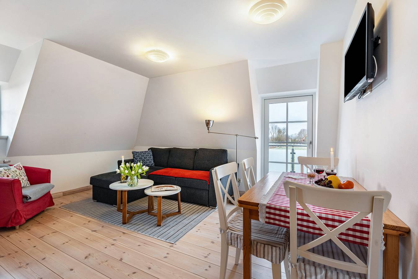 Ganze Wohnung, Apartment 'Am Halbmond 4' mit privatem Garten, Balkon und Wlan in Hellschen-Heringsand-Unterschaar, Dithmarschen