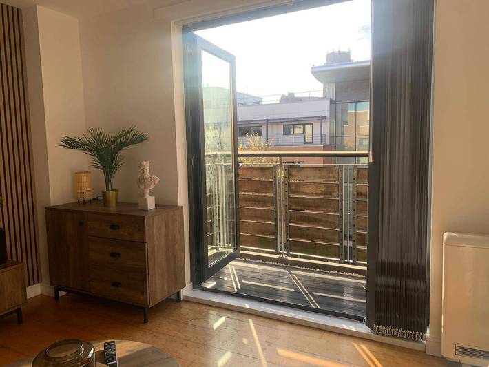 Ganze Ferienwohnung, Ferienwohnung für 6 Personen mit Balkon in Liverpool, Merseyside