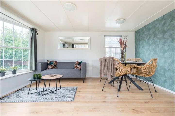 Blokhut voor 2 personen, with Terras and Tuin as well as Uitzicht in Oisterwijk