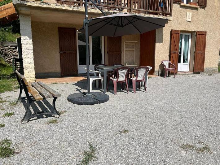 Appartement de vacances pour 6 personnes, avec Terrasse ainsi que Jardin et Vue
