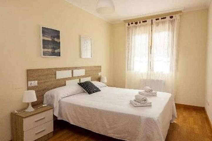 Apartamento entero, Mar De Vicedo - Bajo 2 Dormitorios Con Terraza in Praia de Pustura Nova (O Vicedo), Vicedo