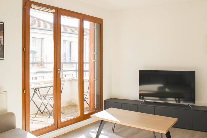 Ganze Wohnung, Large apartment with balcony - Stade de France in Saint-Denis, Seine-Saint-Denis