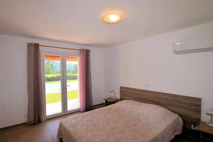 Location de vacances pour 6 personnes, avec jardin à Cadenet - 2