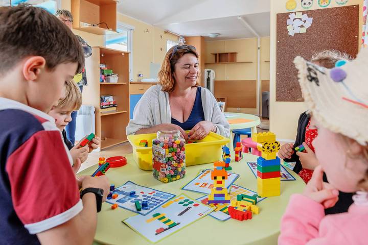 Camping pour 6 personnes, avec piscine et terrasse, animaux acceptés à Bretignolles-sur-Mer - 4