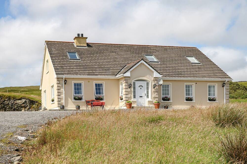 Sleibhte Sliabh Liag, family friendly in Carrick, County Donegal in Donegal, County Donegal