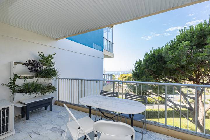 Gîte pour 4 personnes, avec terrasse et piscine à Saint-Laurent-du-Var - 4