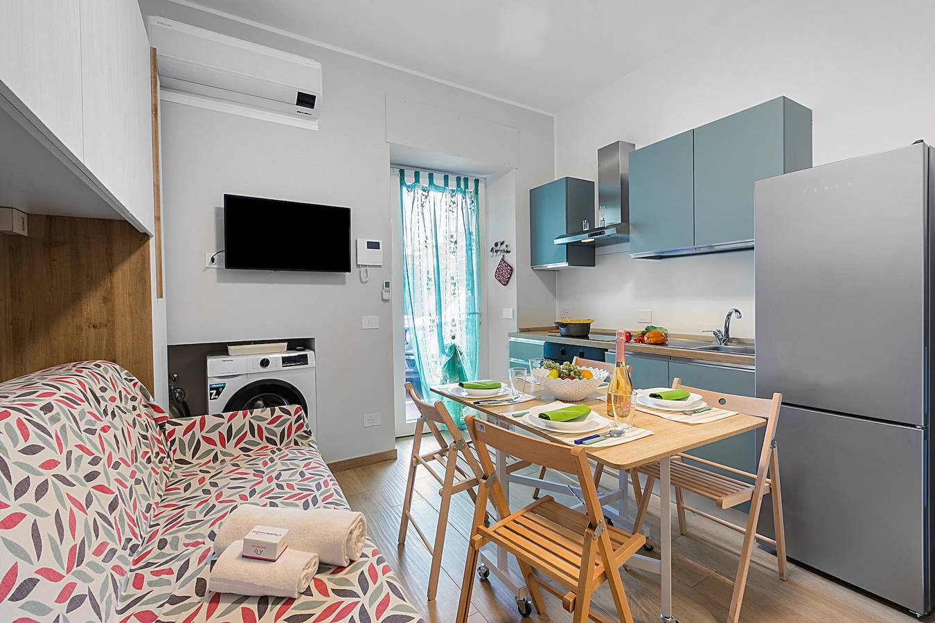 Apartamento entero, Merlo A2 - Town Center & Private Parking in Ceriale, Riviera di Ponente