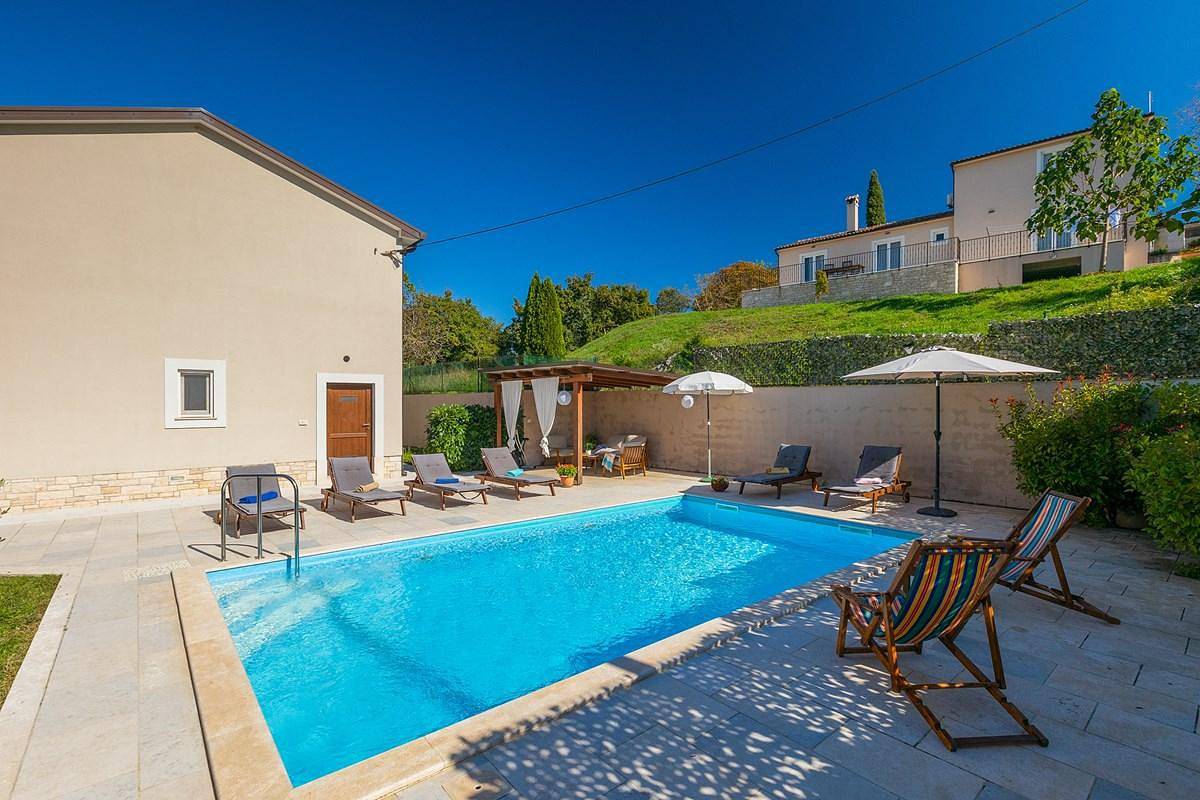 Maison de vacances pour 6 personnes avec terrasse in Beram, Pazin