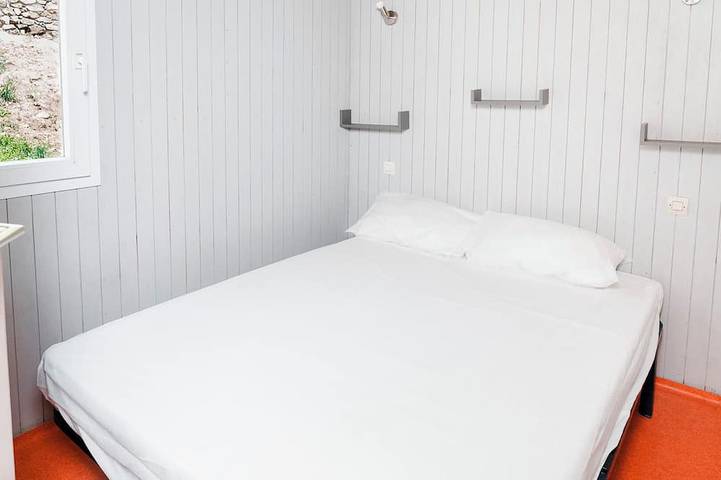 Gîte pour 5 personnes, avec Jardin et Piscine à Asperjoc - 3