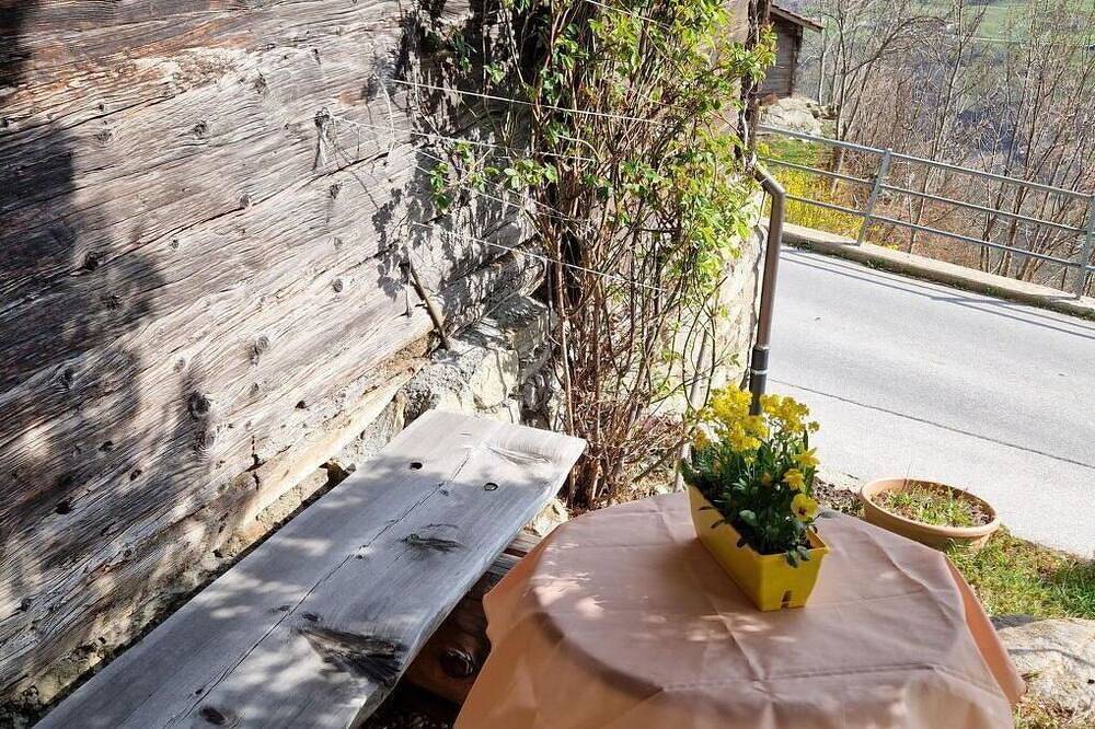 Ganze Wohnung, Gemütliche Wohnung für 4 Personen mit Tv und Balkon in Betten, Aletsch Arena