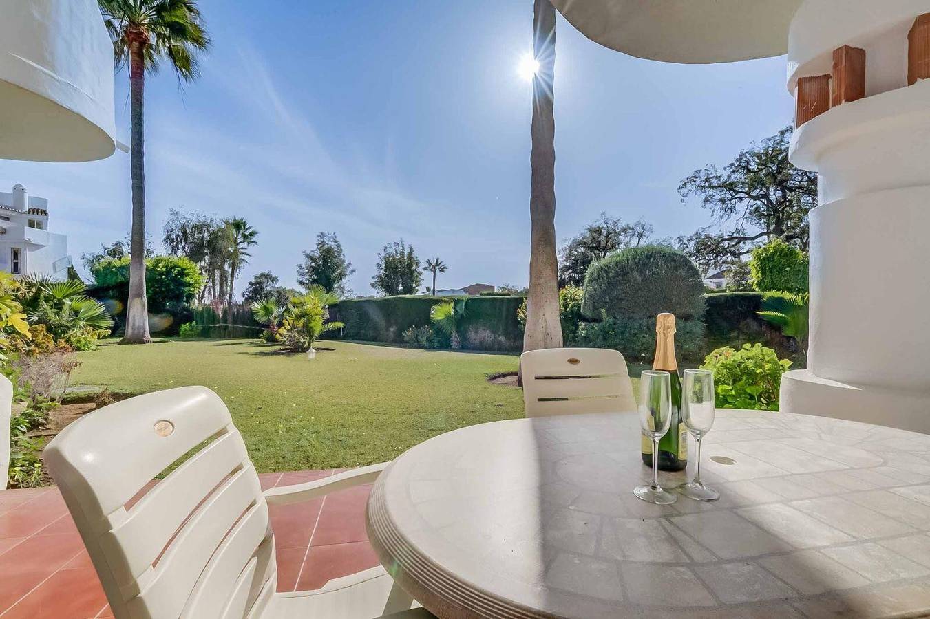 Appartement entier, Appartement 'Calahonda Park' avec vue sur la mer, Wi-Fi et climatisation in Sitio de Calahonda, Mijas