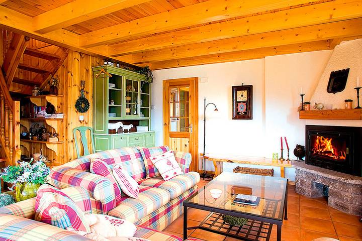 Ferienhaus für 8 Personen, mit Garten und Ausblick sowie Sauna und Terrasse in der Schweiz - 4