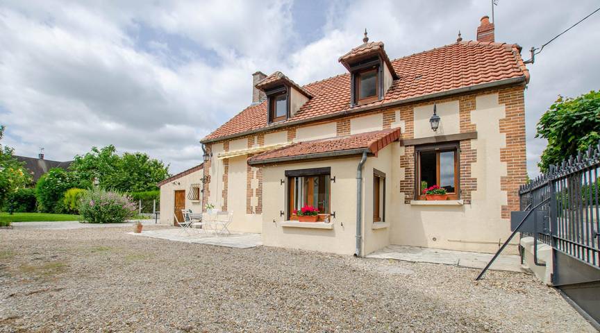 Gîte pour 6 personnes, avec jardin