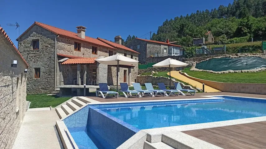 Maison de vacances pour 16 personnes, avec piscine ainsi que jardin et vue - 1