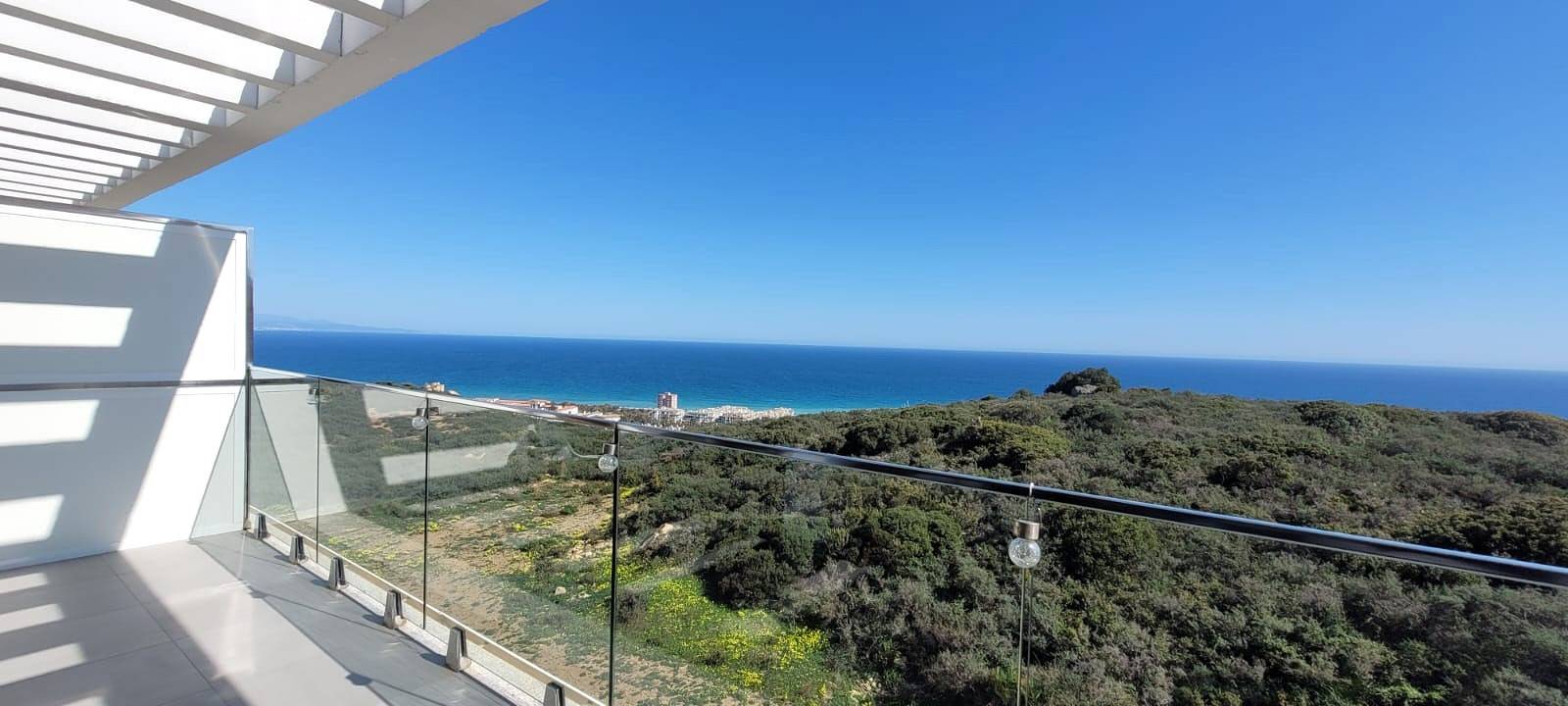Appartement entier, Blue sunset in Duquesa Regent, Manilva